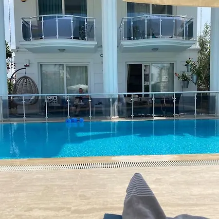 Palm Villa *