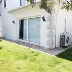 Villa Palm